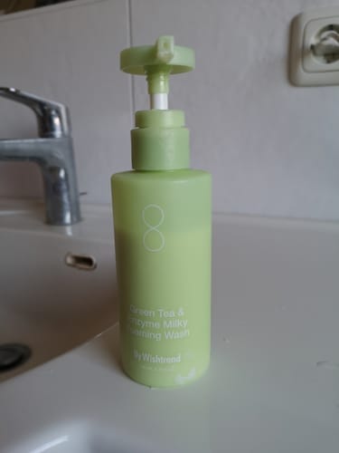 Customer photo review of Green Tea (Matcha) & Enzyme Milky Foaming Wash