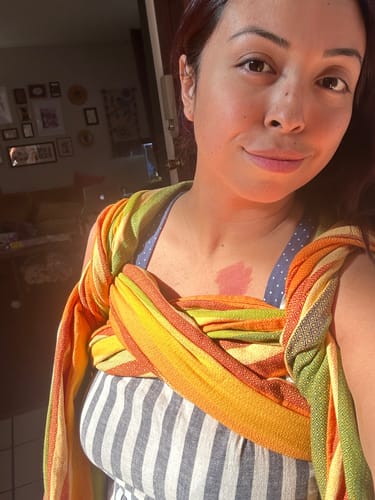 Customer photo review of Alegria fusion de Oro Woven Wrap by Girasol
