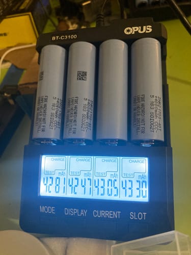 Customer photo review of Samsung 40T 21700 4000mAh 35A Battery