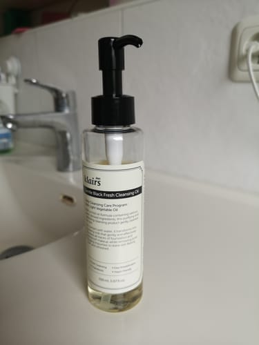 Customer photo review of Gentle Black Fresh Cleansing Oil