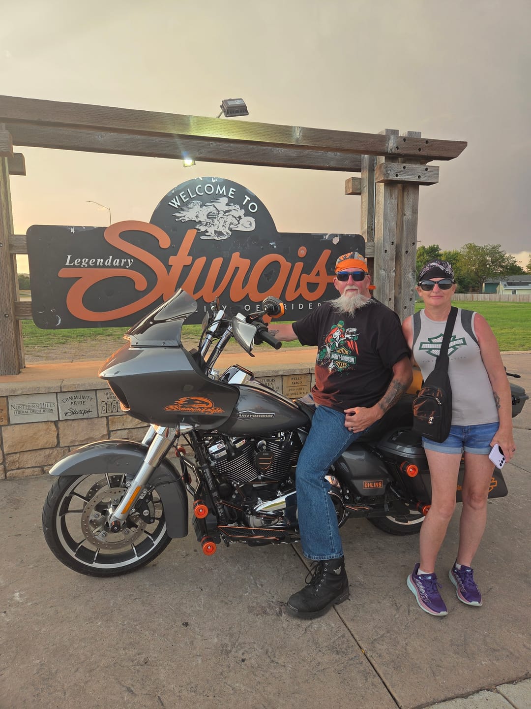 Customer photo review of Harley Hand Guards with LED for Touring & Softails