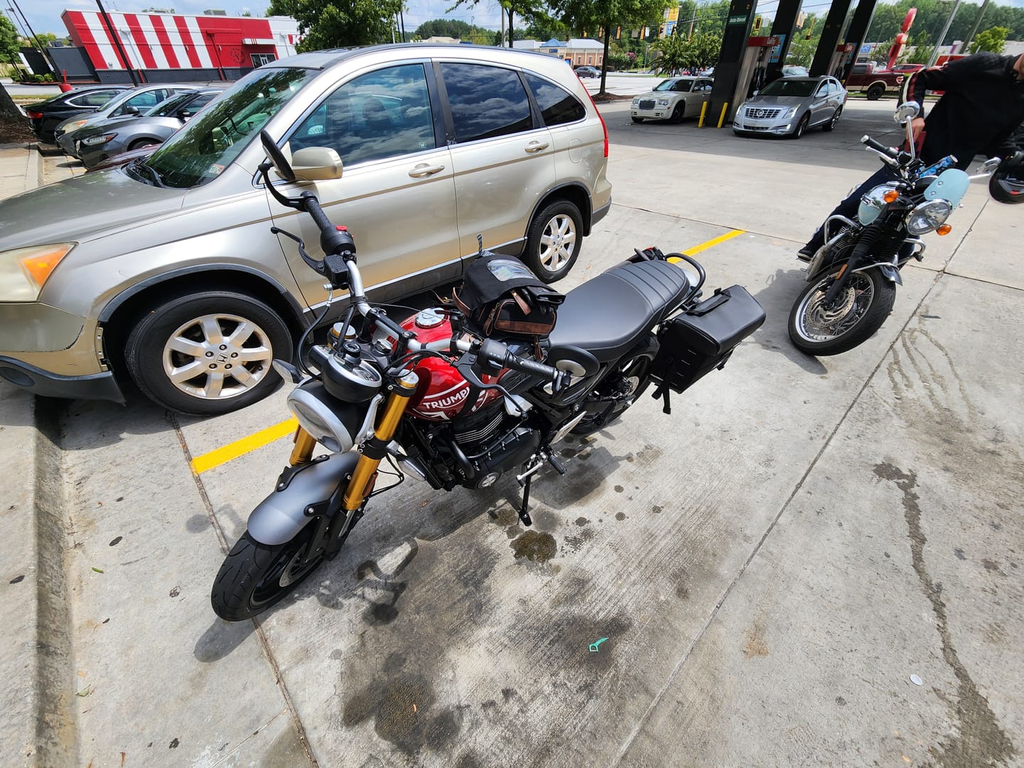 Customer photo review of 15L - Incognito Quick Mount Medium Triumph Speed 400 Solo Saddlebag (Left Only)