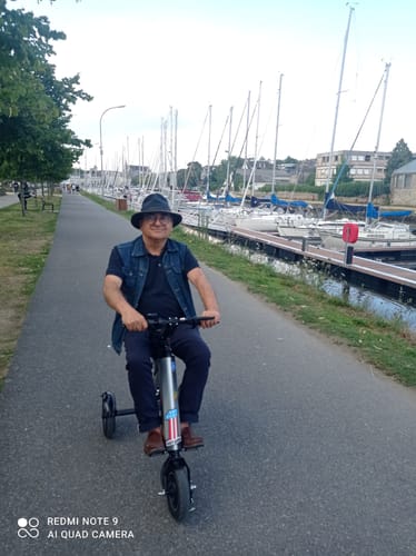 Customer photo review of Tricycle électrique ultra léger ES-35 – 3 roues 250W, pliable et pratique pour seniors et PMR