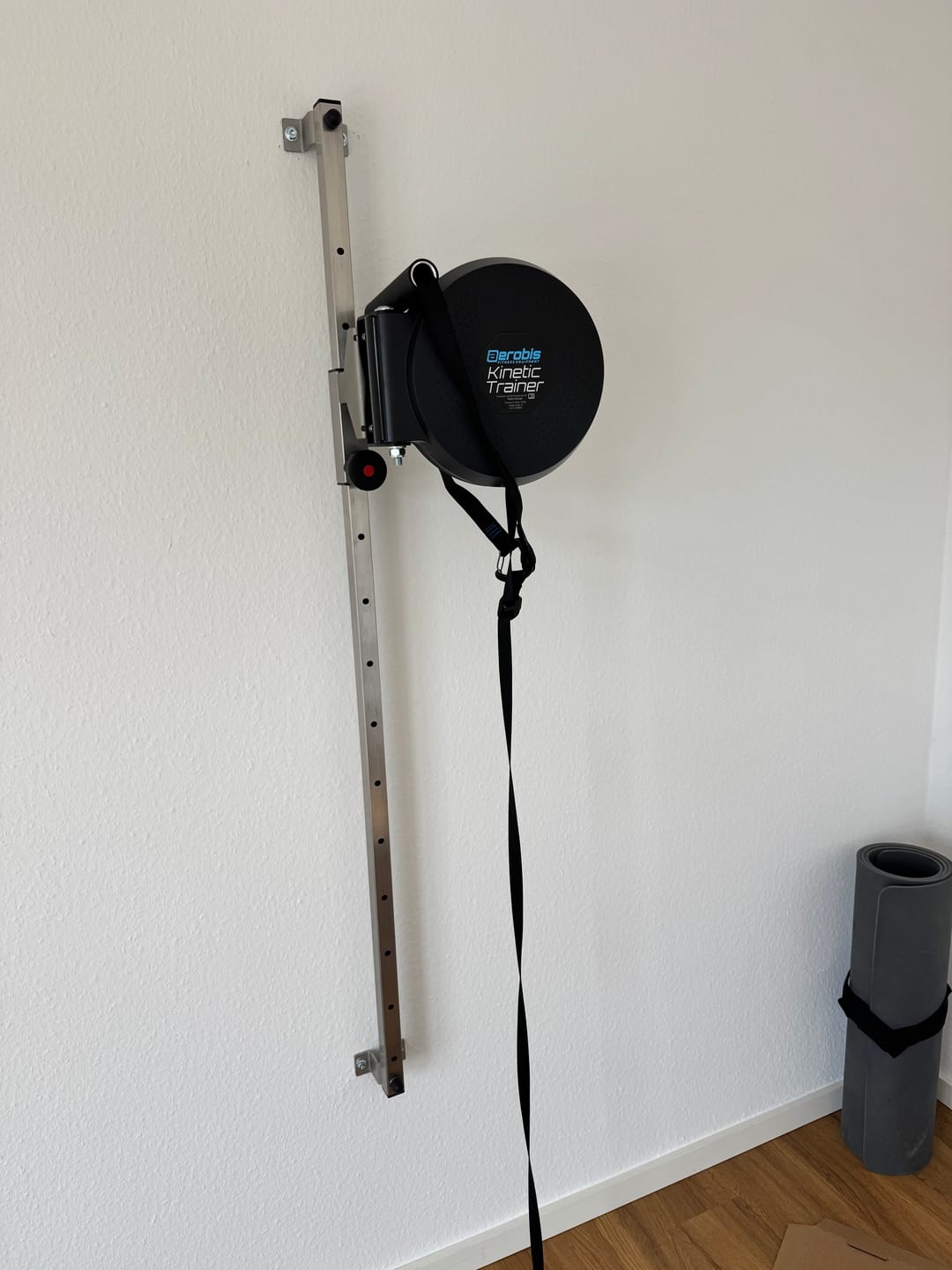 Customer photo review of Wall Rail - Fast height adjustment for revvll and Kinetic Trainer