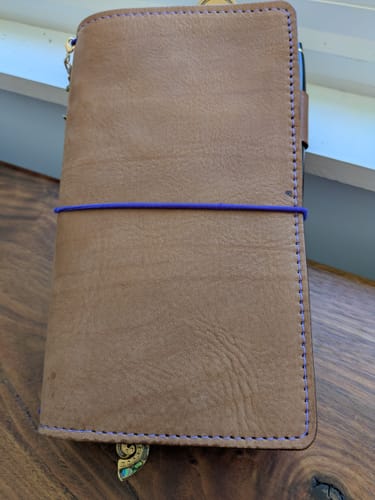 Customer photo review of Apple Pig Leather"Latté" Traveler's Notebook