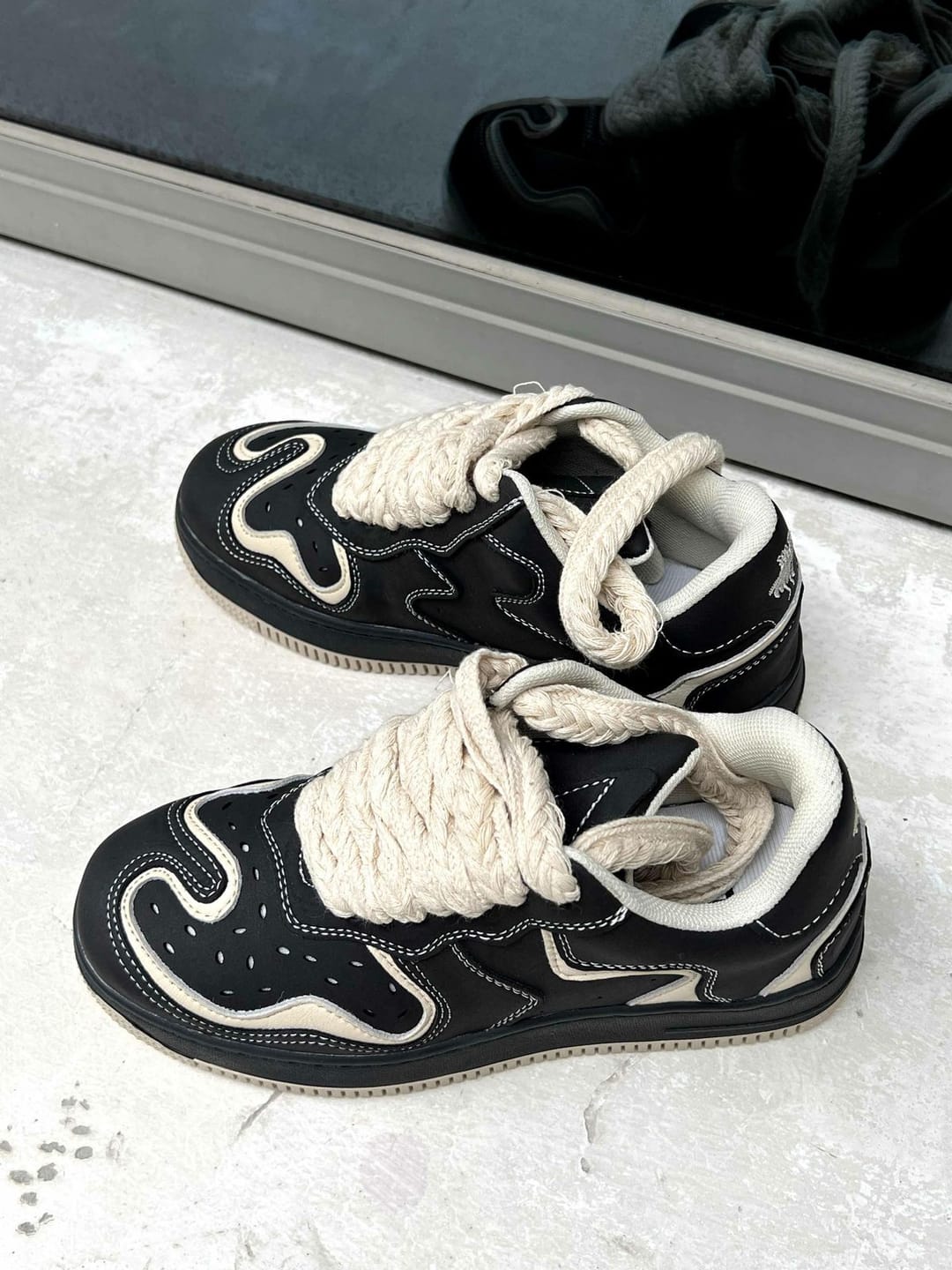 Customer photo review of Thesupermade High Street Skateboard Couple Shoes -1479