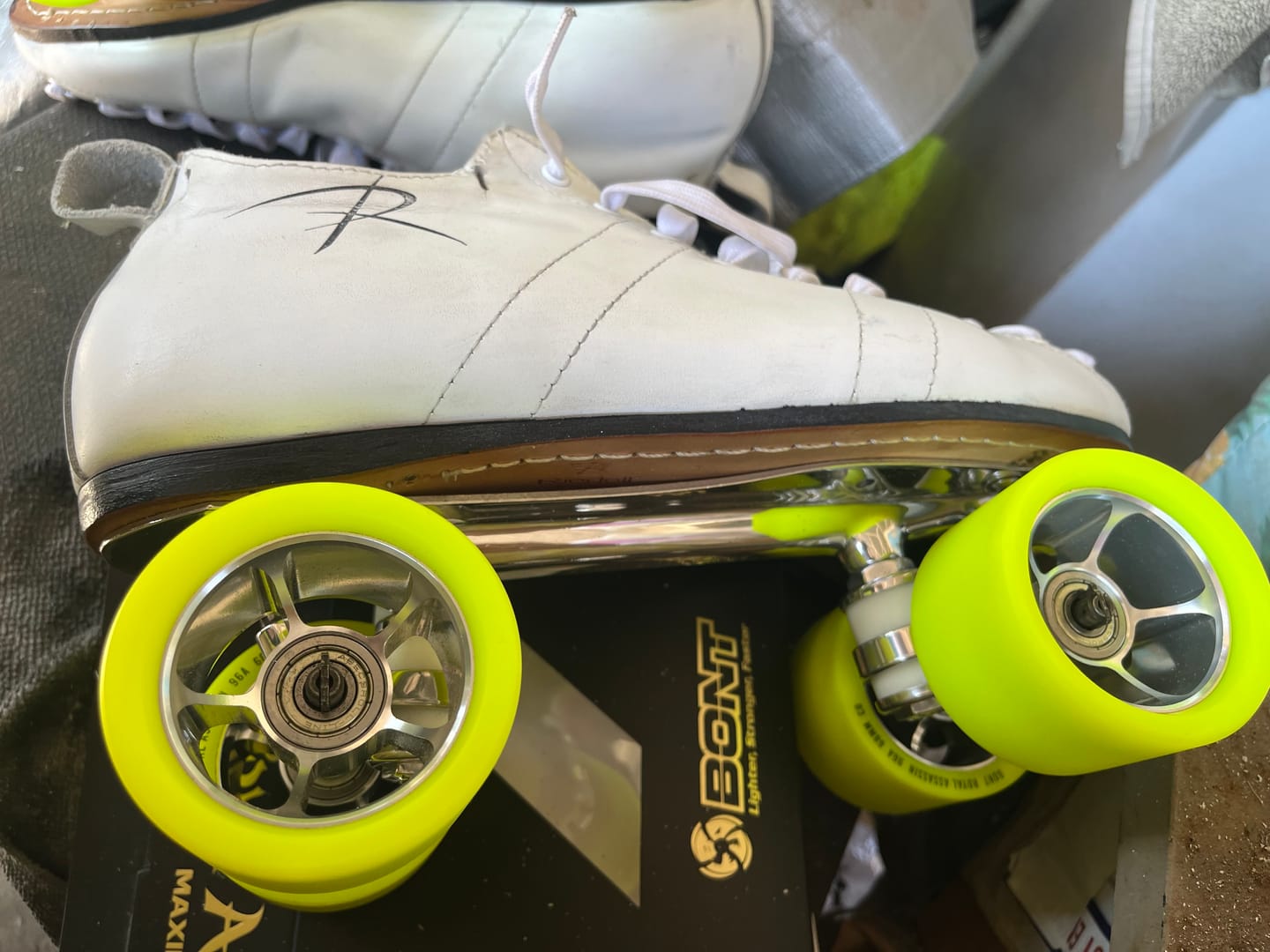Customer photo review of Bont Royal Assassin Roller Skate Wheels