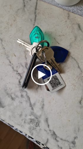 Customer video review of Personalized Pet Keychain