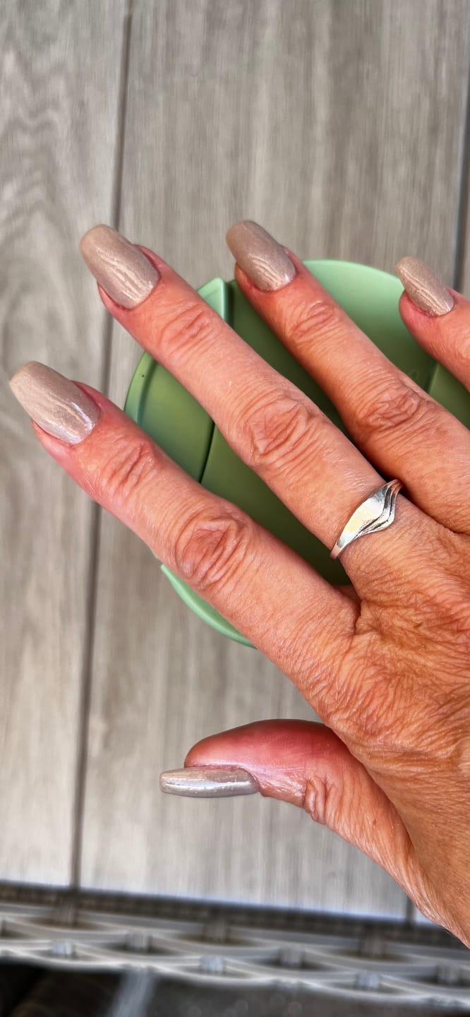 Customer photo review of Autumn Tea Gold Dipping Powder