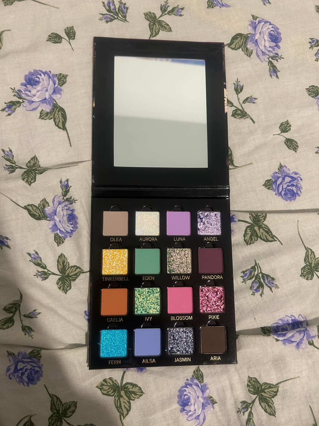 Customer photo review of Frosted Fairy Prismatic Pastels Multichrome Magnetic Eyeshadow Palette ( PRE ORDER )