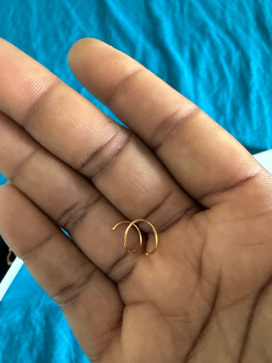 Customer photo review of Le double piercing