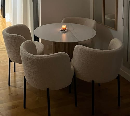 Customer photo review of HAVANA - Table a manger 4 personnes en pin massif et effet marbre D90