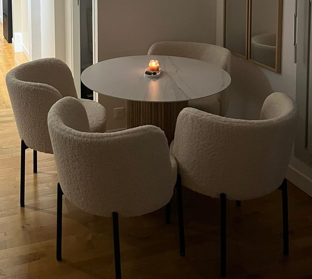 Customer photo review of HAVANA - Table a manger 4 personnes en pin massif et effet marbre D90