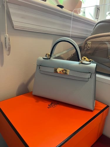 Customer photo review of HM Mini Kelly 19cm Cloud Blue Epsom Gold Hardware