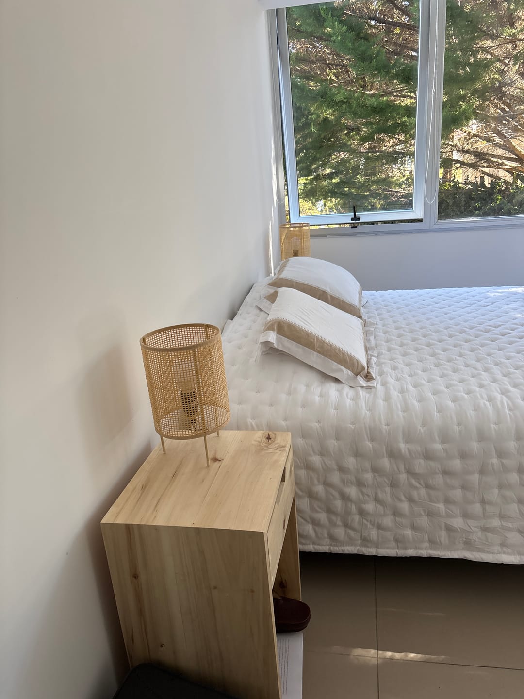 Customer photo review of Lampara De Mesa Rattan Luminaria Portátil Diseño