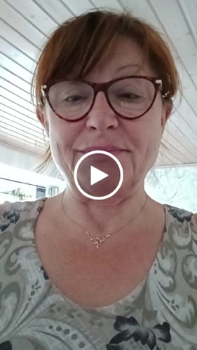 Customer video review of HappyCushers