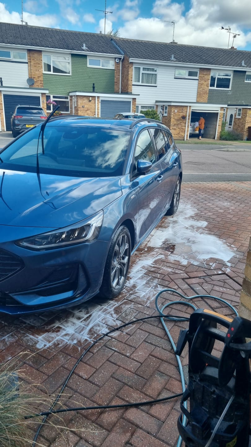 Customer photo review of Revolution - Tyre & Trim Gel