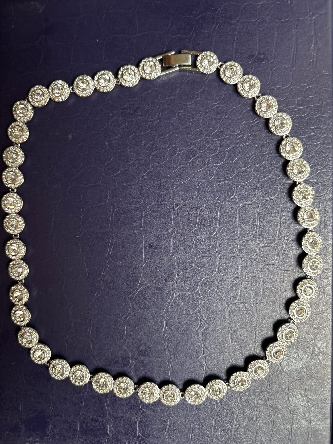 Customer photo review of COLLAR CRISTAL SWAROVSKI ANGELIC + KIT DE REGALO