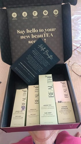 Customer photo review of Crème Hydratante Éclat au Thé Vert