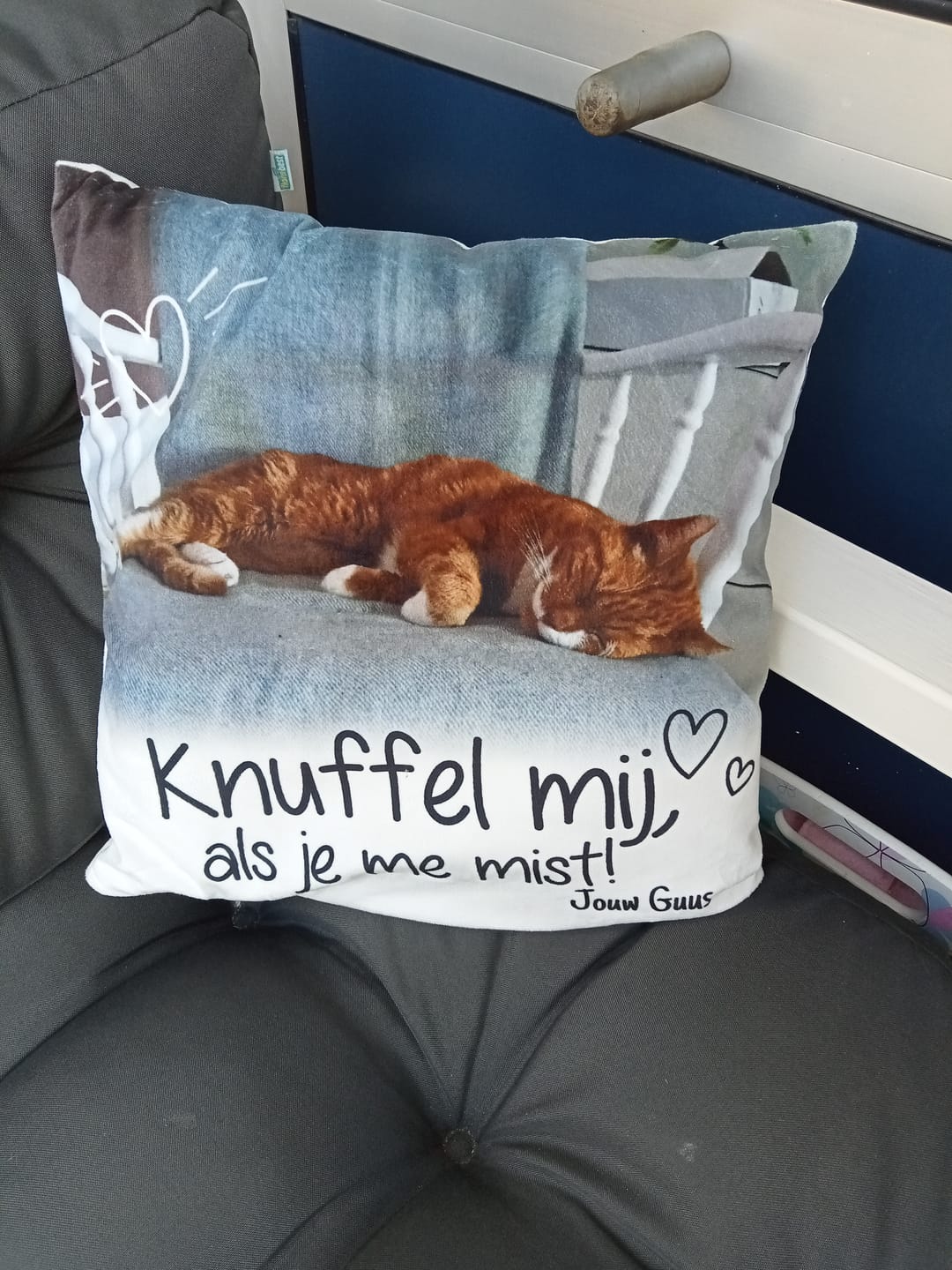 Customer photo review of Knuffel mij als je me mist - Gepersonaliseerde kussen