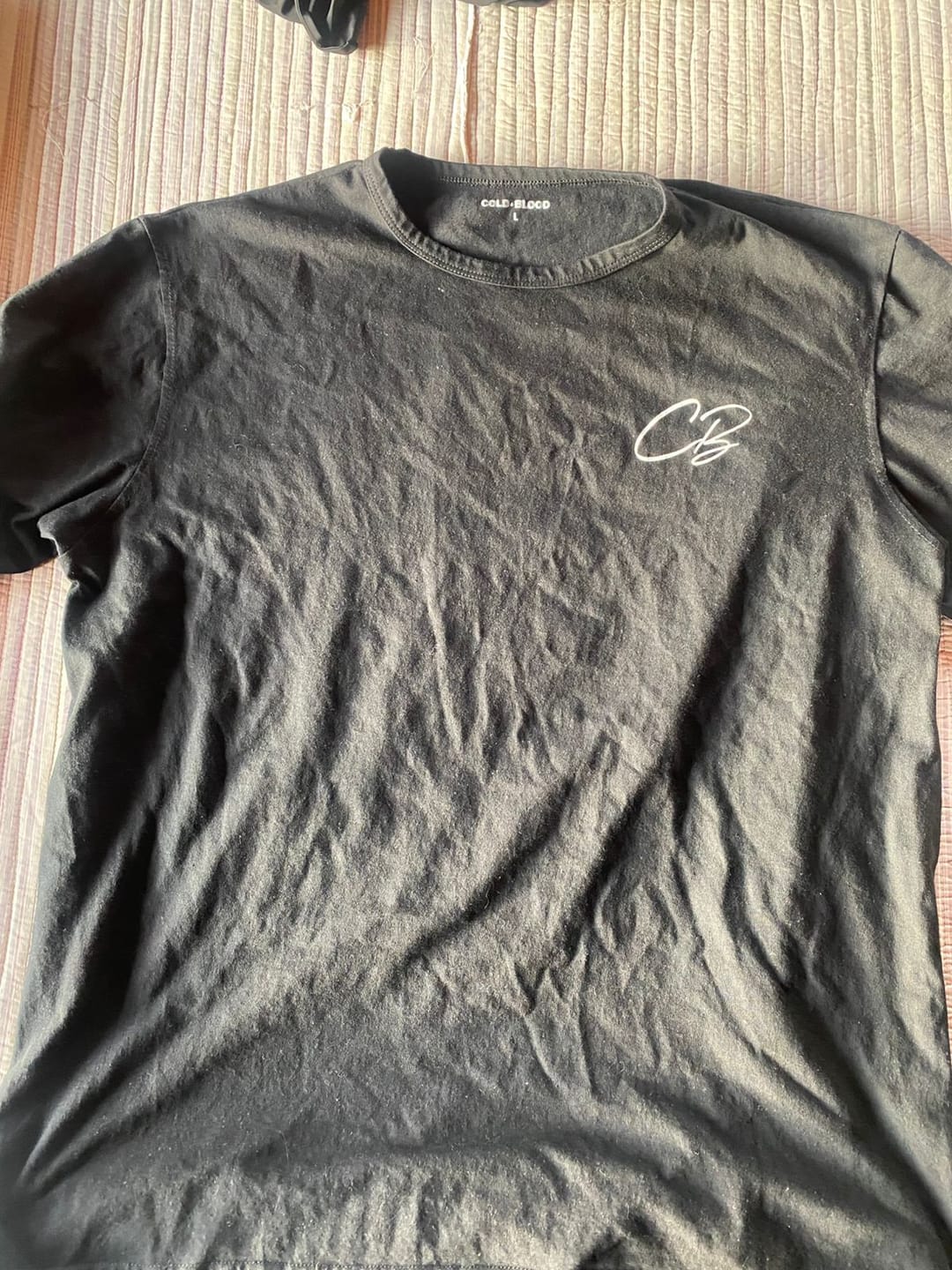 Customer photo review of POLERA BLACK & ROSES