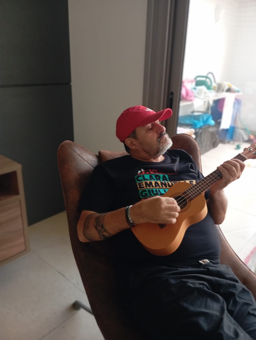 Customer photo review of Camiseta Personalizada PAI / AVÔ - NOMES CITAÇÕES - Algodão 100%