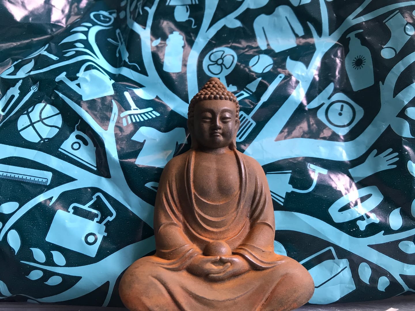 Customer photo review of Buddha Stones Tibetan Meditating Buddha Iron Powder Rust Cast Resin Statue Serenity Decoration