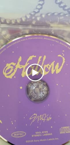 Customer video review of STRAY KIDS - HOLLOW 3RD JAPAN ALBUM LUCKY DRAW EVENT LIMITED EDITION B