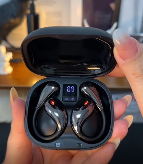 Customer photo review of אוזניות AI מתרגמות - רייבן
