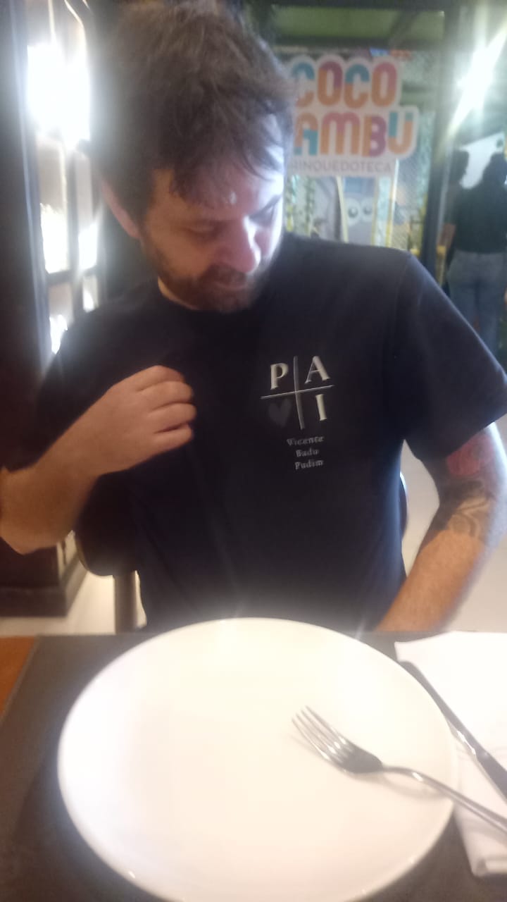 Customer photo review of Camiseta Personalizada PAI MINIMALISTA - 100% Algodão