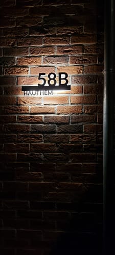 Customer photo review of Numero civico luminoso modello Line Ray 02