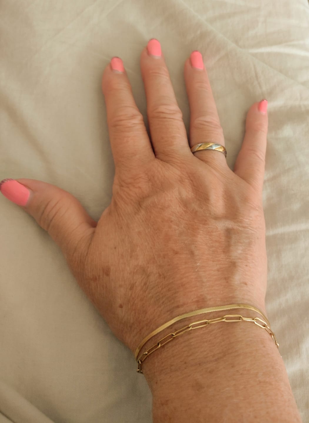 Customer photo review of Fine Essentials Bracelet