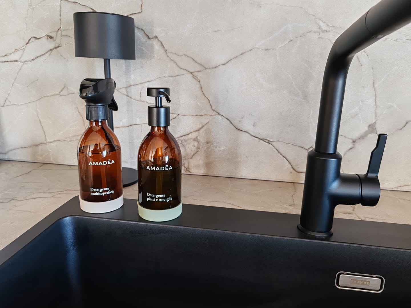 Customer photo review of Detergente piatti e stoviglie 300ml