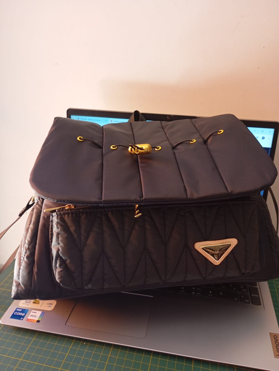 Customer photo review of NYLON MATELASSE CHEVRON DE FERNANDA GAMA PRETO