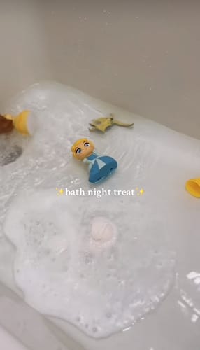Customer photo review of Oat So Soothing Bath Bomb Bundle
