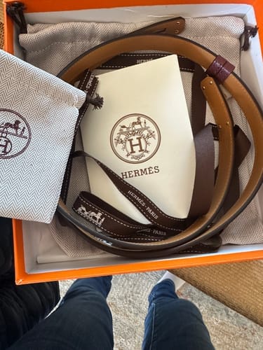 Customer photo review of hm kelly belt 18mm burgundy calfskin gold buckle