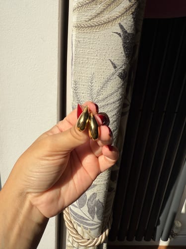 Customer photo review of Curved Midi Hoops