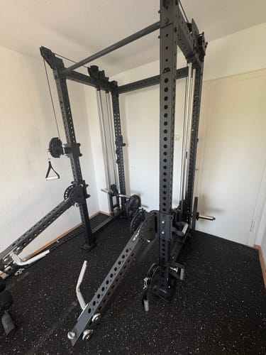 Customer photo review of R8-Base1 | Power Rack