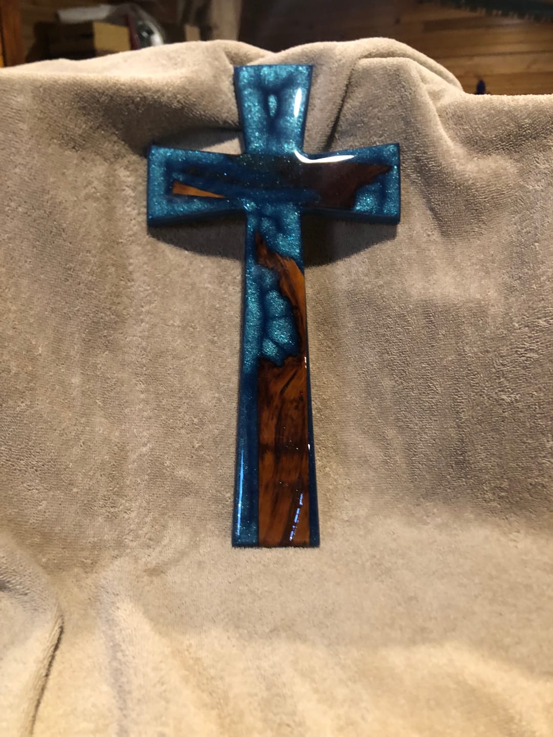 Customer photo review of 15x8x1" Flared Cross Silicone Mold For Epoxy Resin - Angled Cross Mold