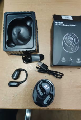 Customer photo review of אוזניות AI מתרגמות - רייבן