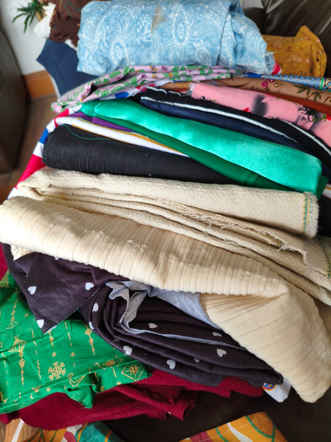 Customer photo review of 50p A Metre: Print & Plain Fabric Bundle