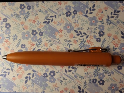 Isaure L. review of Stylo Gel Uni-Ball One P Mitsubishi 0.38 mm image 1 out of 1