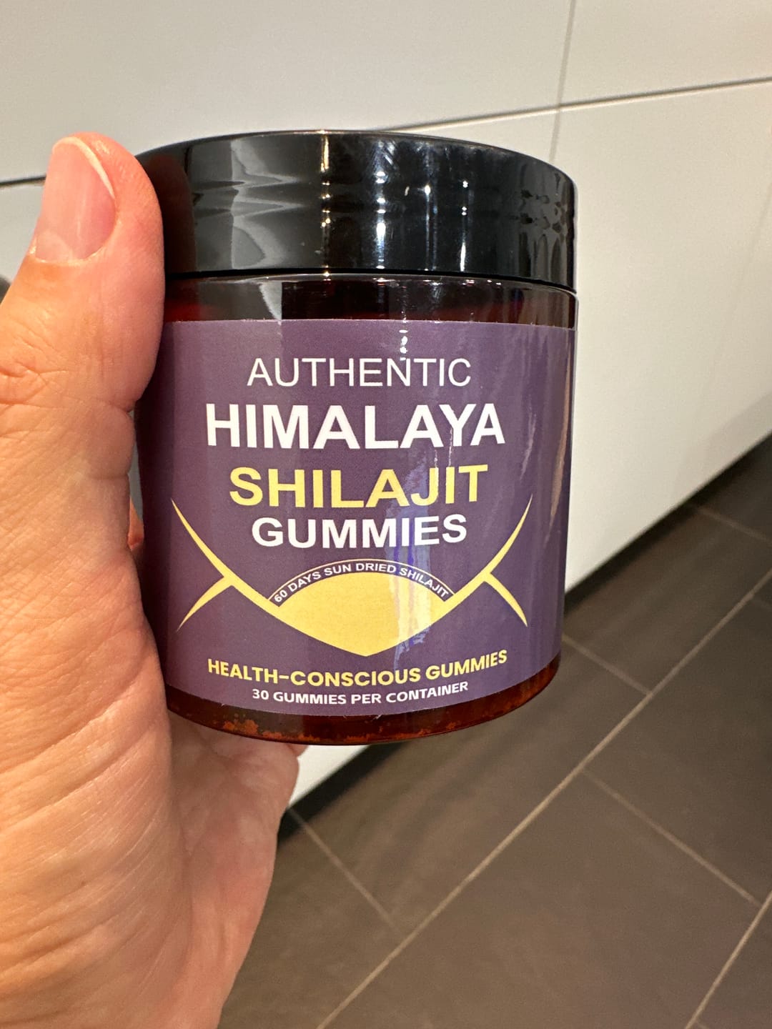 Customer photo review of Mindabolics Shilajit Gummies