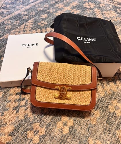 Customer photo review of CLASSIQUE TRIOMPHE 22CM TEXTILE AND CALFSKIN