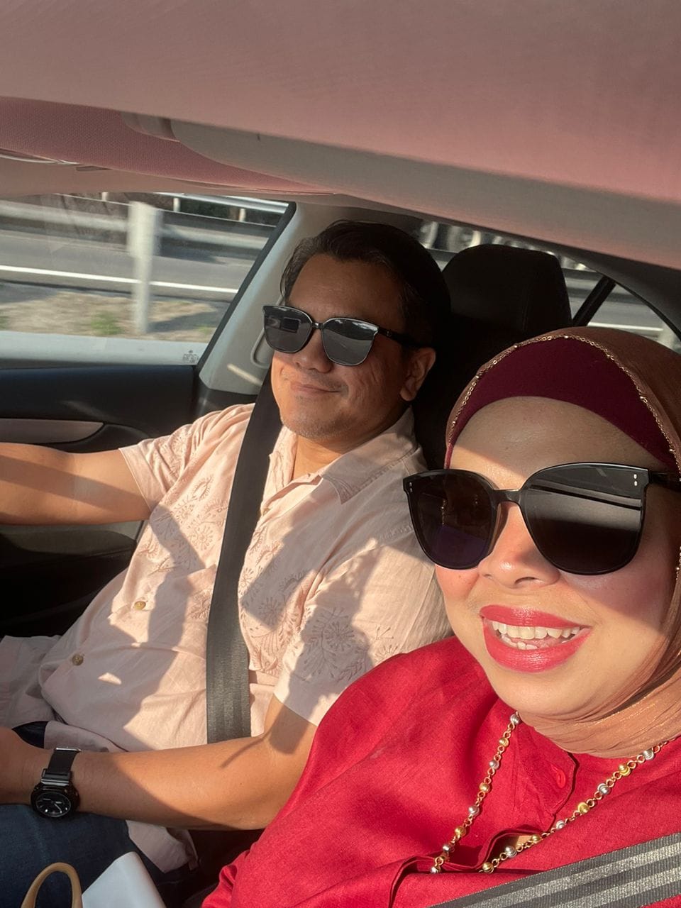 Customer photo review of Taylor Rectangular Framed Sunglasses