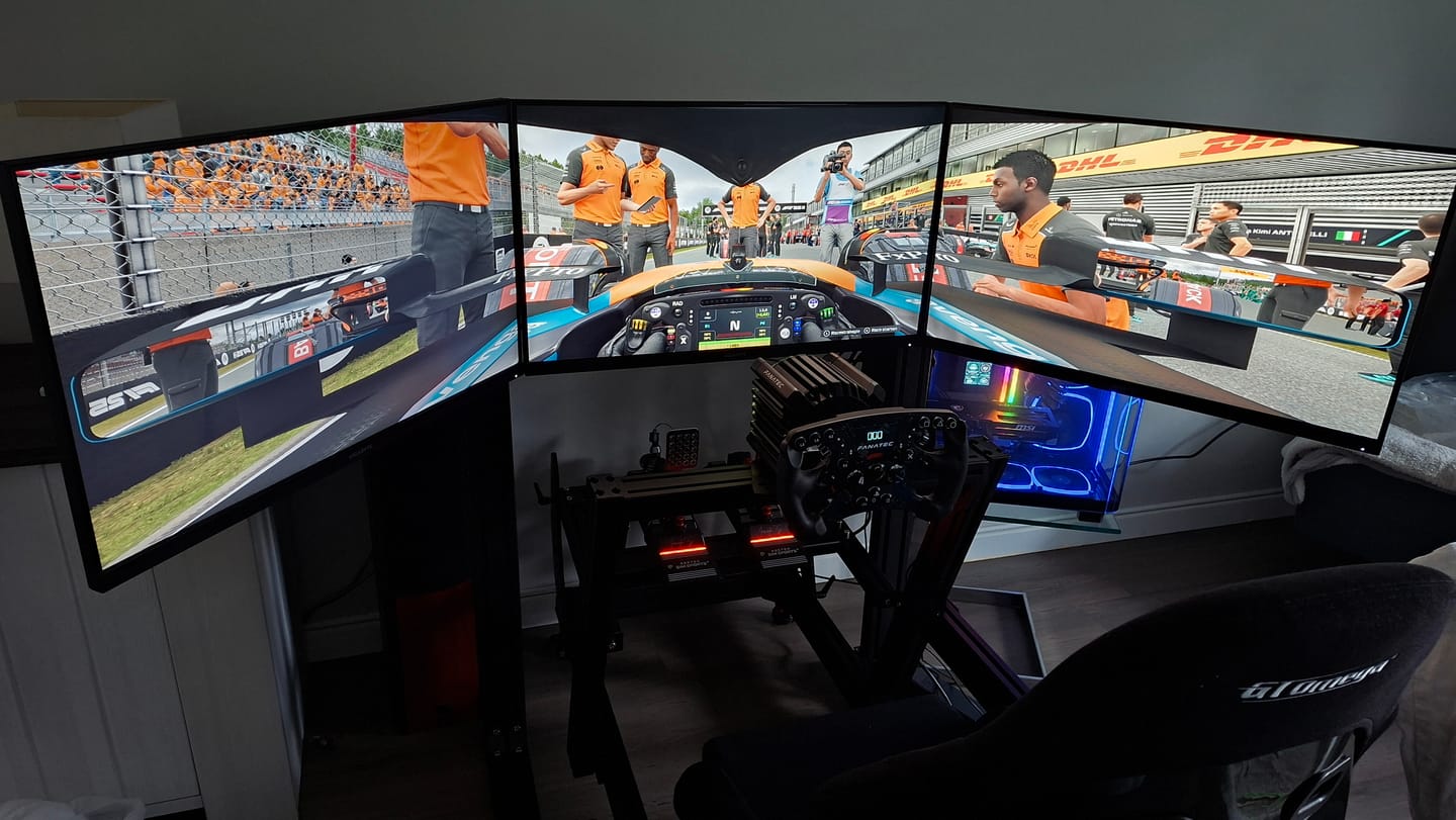 Customer photo review of Simulator Monitor Stand