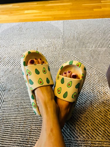 Customer photo review of HappyFlops Limited Editions