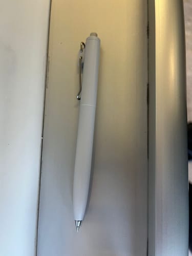 Customer photo review of Uni-ball One F - Bolígrafo Tinta Gel Colores 0,38 mm