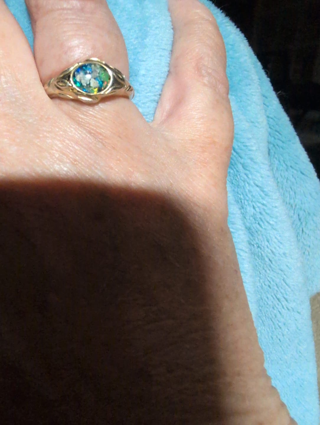 Customer photo review of Leaf Cremation Ring with Cremation Ashes