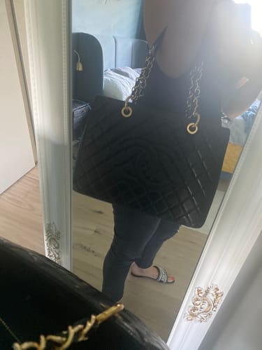 Customer photo review of CC GRAND SHOPPING TOTE BAG 34CM BLACK CAVIAR GOLD HARDWARE